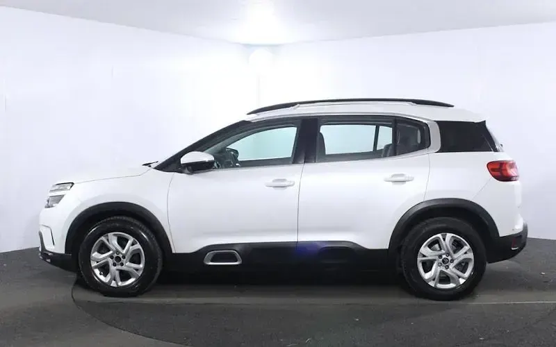 Używany Citroën C5 Feel 131 KM (96 kW) 2020 Hatchback