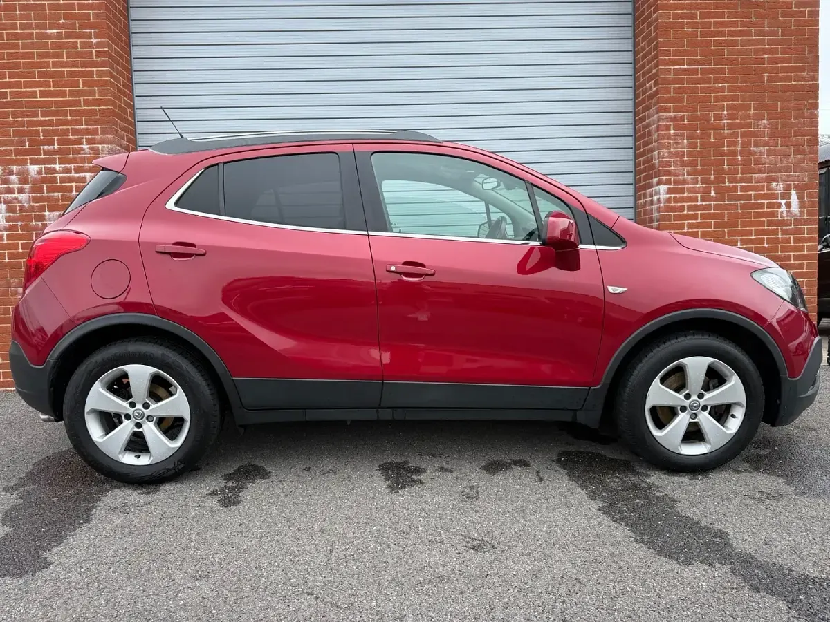 Used Vauxhall Mokka 136 HP (100 kW) 2015 Red SUV