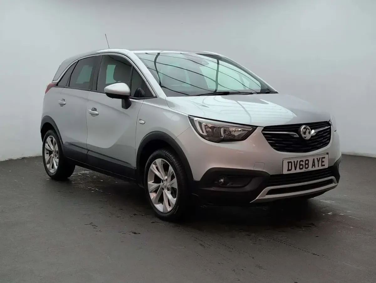 Used Vauxhall Crossland X S 110 HP (80 kW) 2019 Silver SUV