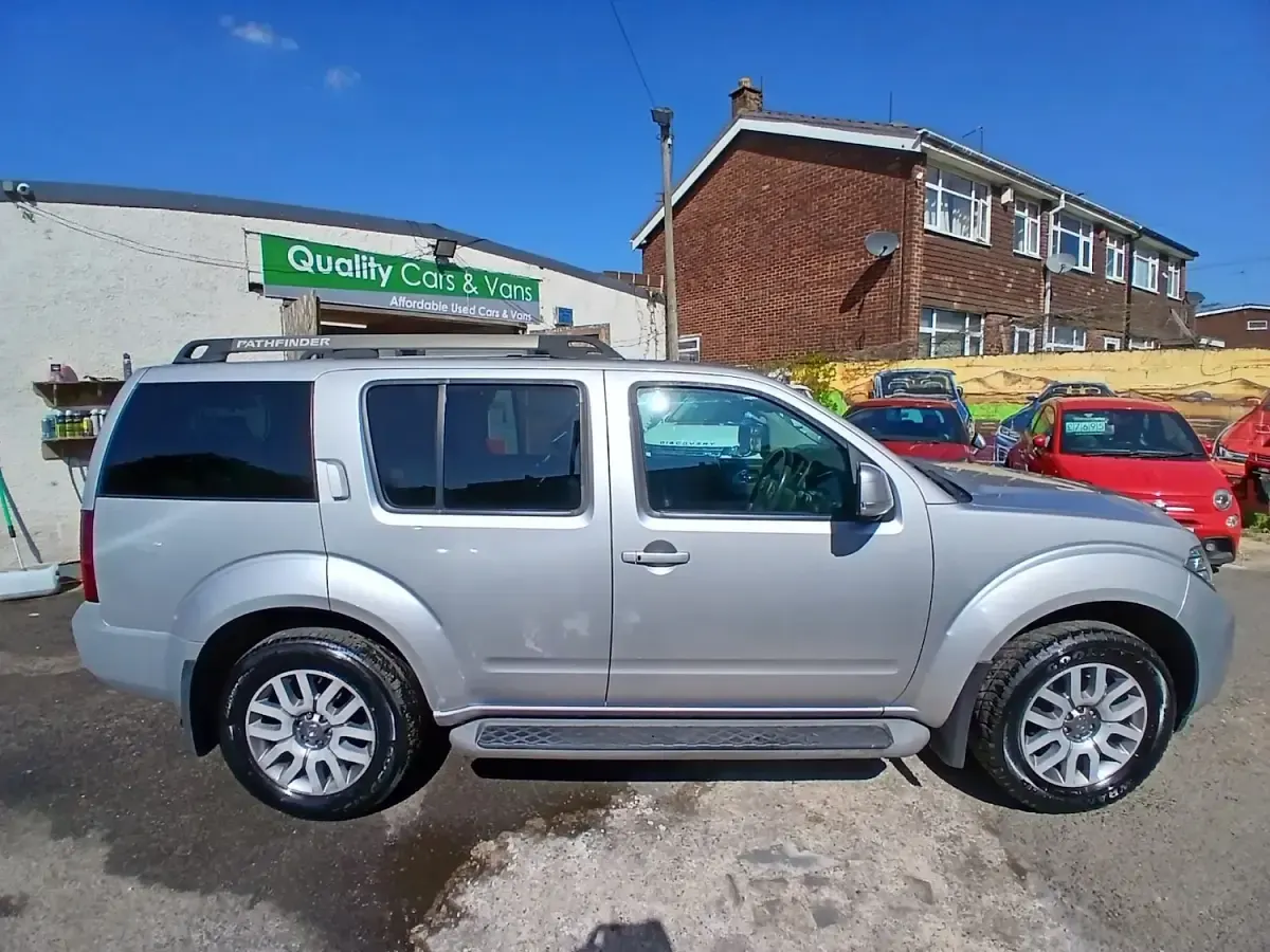 Used Nissan Pathfinder Tekna 2014 Silver SUV