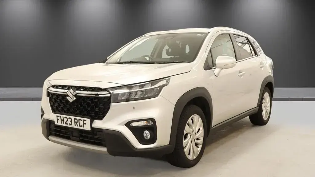 Used Suzuki SX4 S-Cross 129 HP (94 kW) 2023 Silver SUV