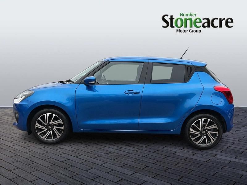 Used Suzuki Swift SZ5 83 HP (61 kW) 2023 Blue Hatchback