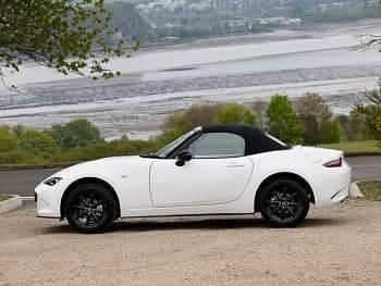 Used Mazda MX5 Prime-Line 132 HP (97 kW) 2024 White Cabriolet