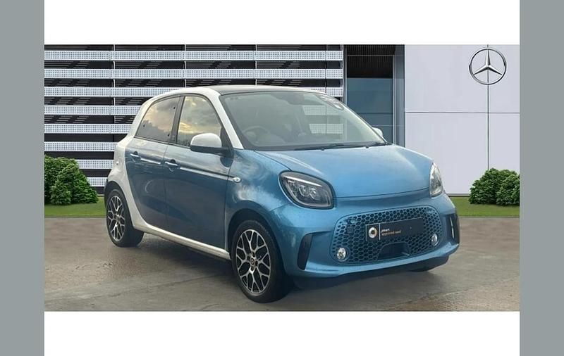 Blue metallic Used 2021 Smart ForFour Electric Drive Exclusive Hatchback | £8,351 (Fair price) - Image 1/4