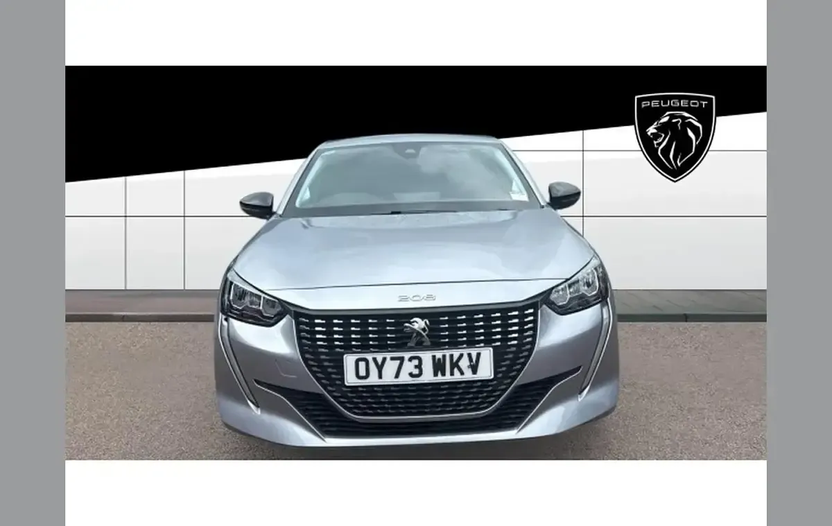 Used Peugeot 208 Allure+ 101 HP (74 kW) 2024 Grey Hatchback
