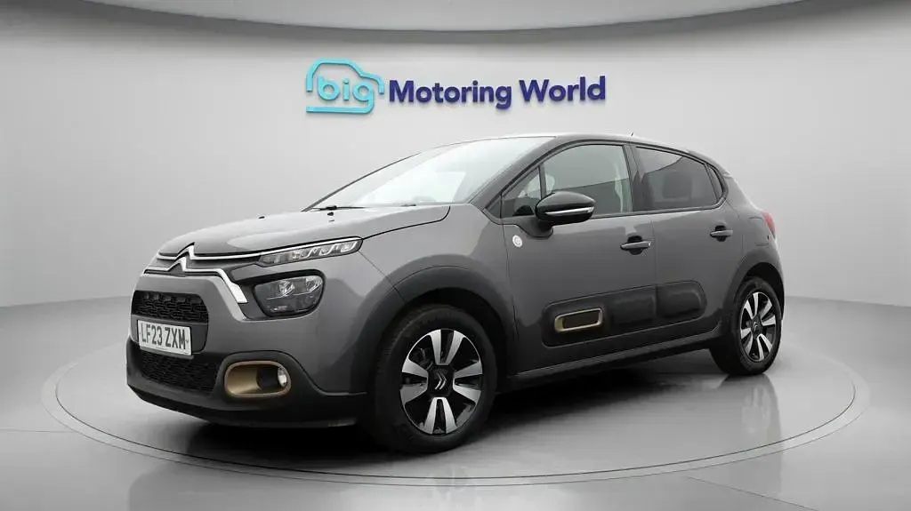 Usado Citroën C3 PureTech 83 HP (61 kW) 2023 Cinzento Citadino