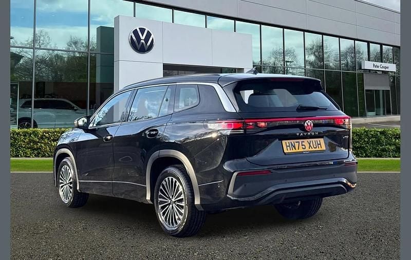 Usado VW Tayron Life 147 CV (108 kW) 2025 Negro SUV