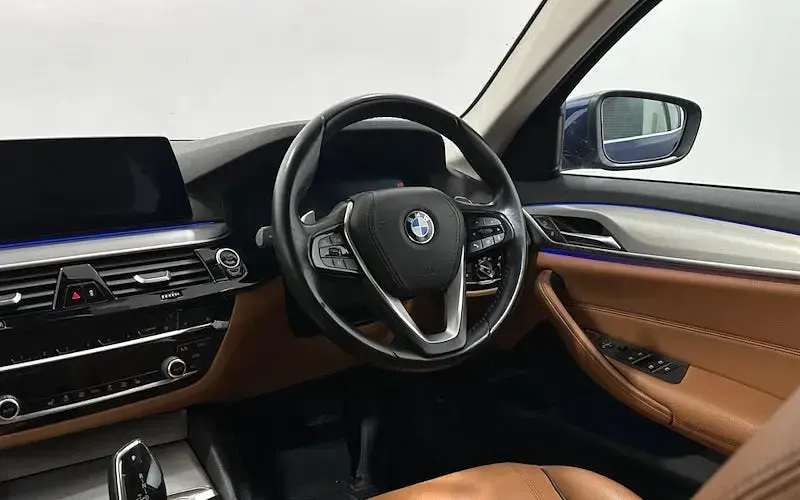 Used BMW 520 Comfort Edition 190 HP (139 kW) 2019 Blue Sedan