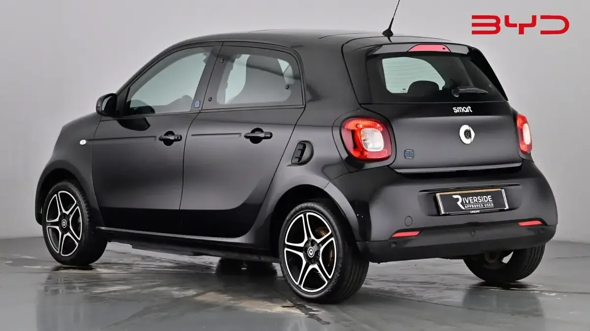 Used Smart ForFour Electric Drive Premium 60 kW (82 HP) 2020 Black Hatchback