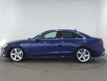 Used Audi A4 S-Line 204 HP (150 kW) 2023 Blue Sedan