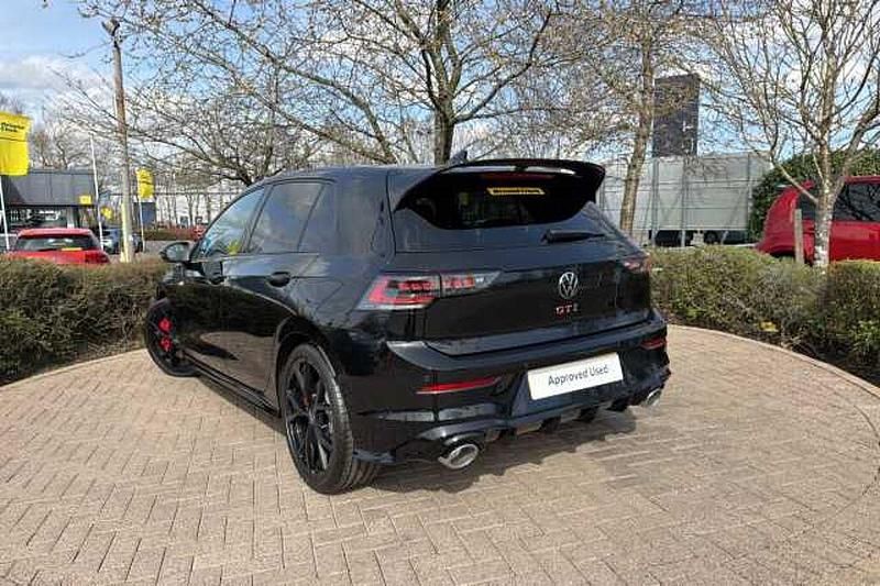 New VW Golf VIII GTI Clubsport 300 HP (220 kW) 2025 Black Hatchback