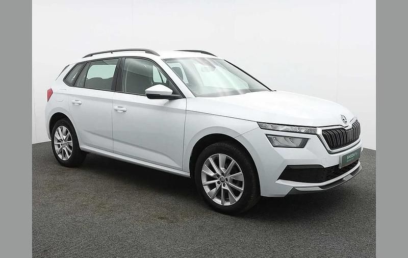 Used Skoda Kamiq SE 115 HP (84 kW) 2023 White SUV