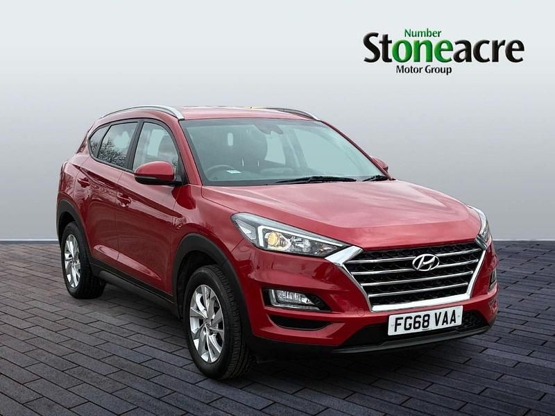 Used Hyundai Tucson SE 129 HP (94 kW) 2018 Red SUV