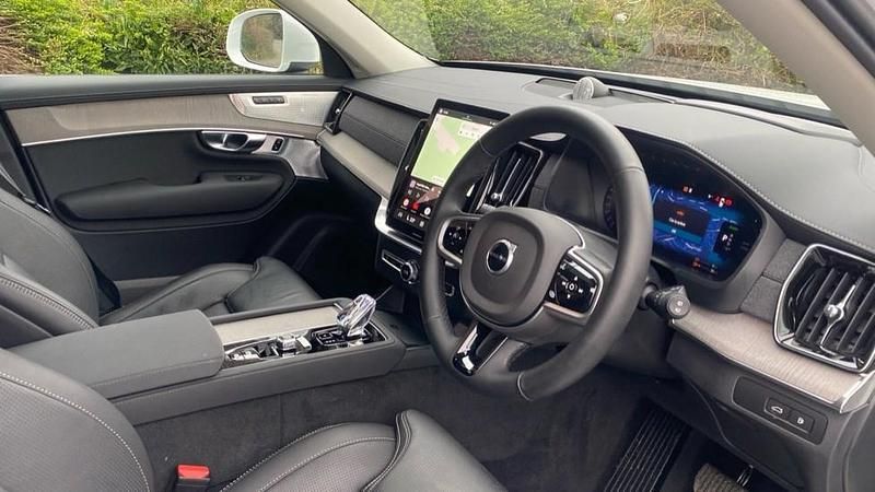 Used Volvo XC90 Ultra 449 HP (330 kW) 2025 White SUV