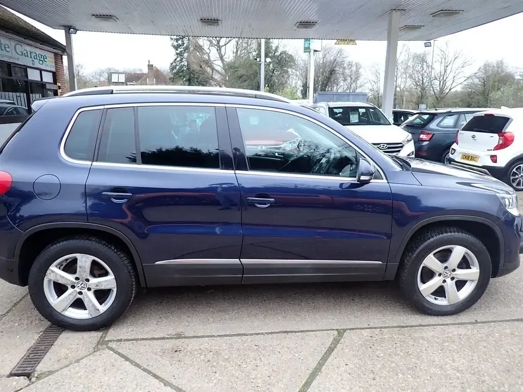 Used VW Tiguan SE 140 HP (102 kW) 2012 Blue SUV