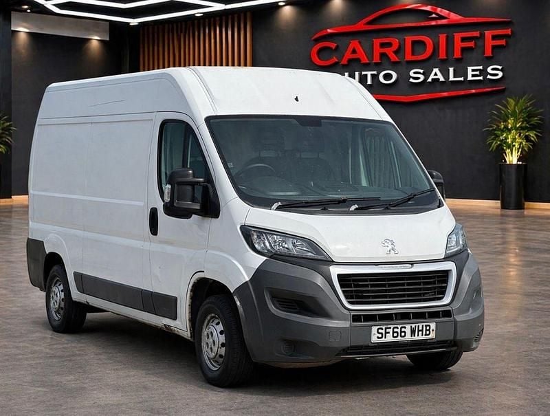 Used Peugeot Boxer 130 HP (95 kW) 2016 White Van