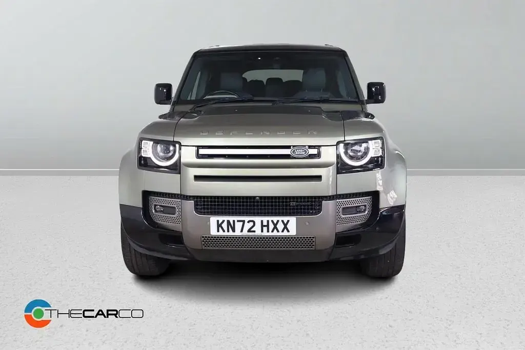 Used Land Rover Defender SE Dynamic 250 HP (183 kW) 2022 Green SUV