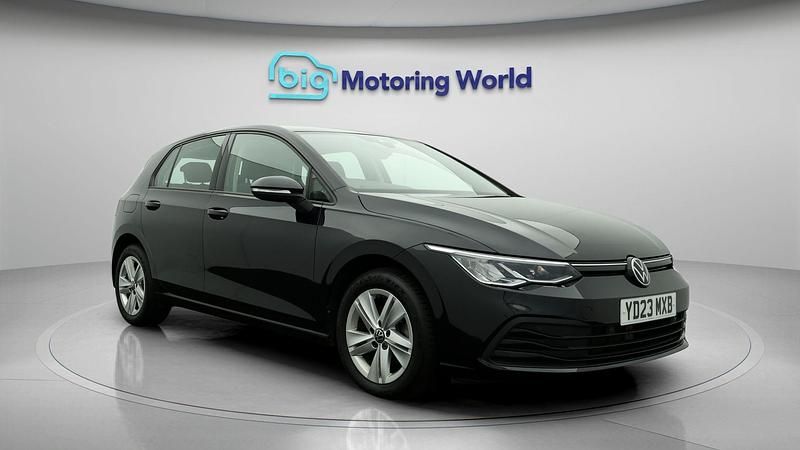 Used 2023 VW Golf VIII S | £17,300 (Good price) - Image 1/4