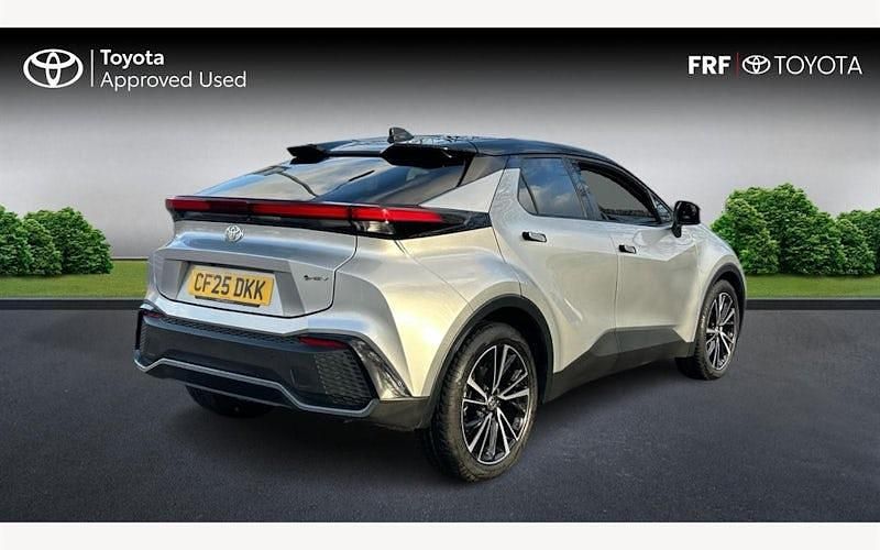 Used Toyota C-HR 140 HP (102 kW) 2026 SUV