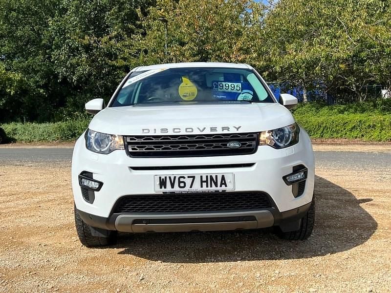 Used Land Rover Discovery Sport SE 180 HP (132 kW) 2017 White SUV
