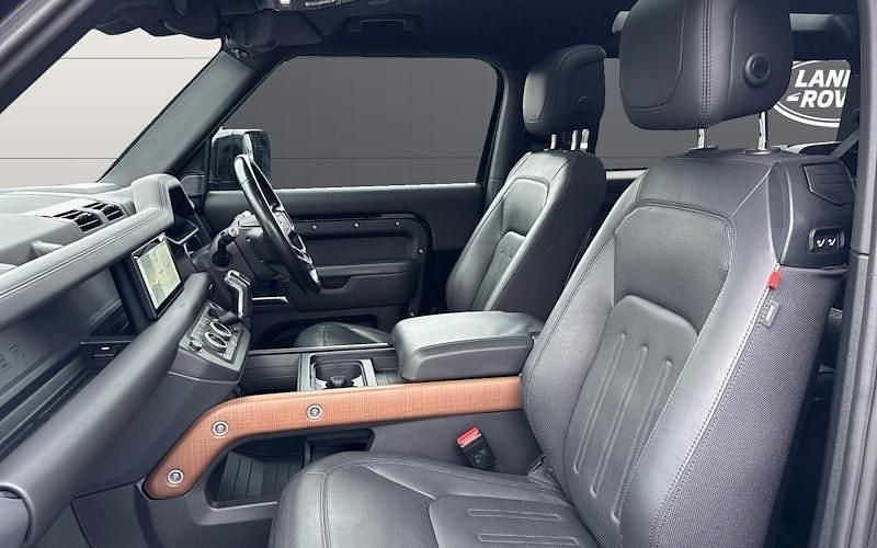Used Land Rover Defender 400 HP (294 kW) 2024 SUV