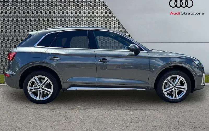 Used Audi Q5 S-Line 204 HP (150 kW) 2023 Grey SUV