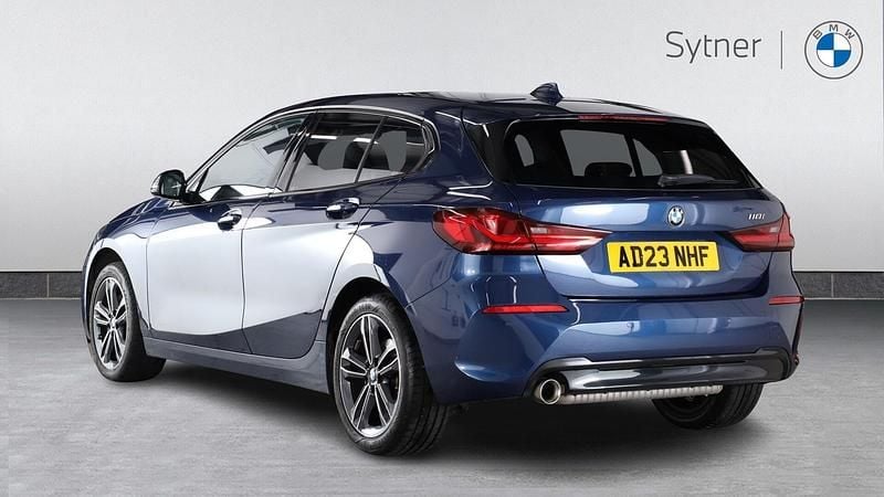 Used BMW 118 Sport Line 134 HP (98 kW) 2023 Blue Hatchback