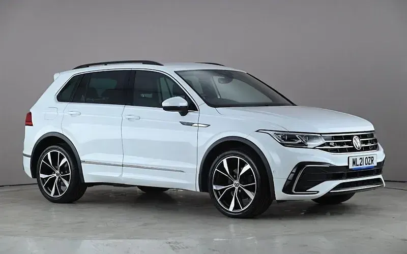 Gebraucht VW Tiguan R-line 150 PS (110 kW) 2023 SUV