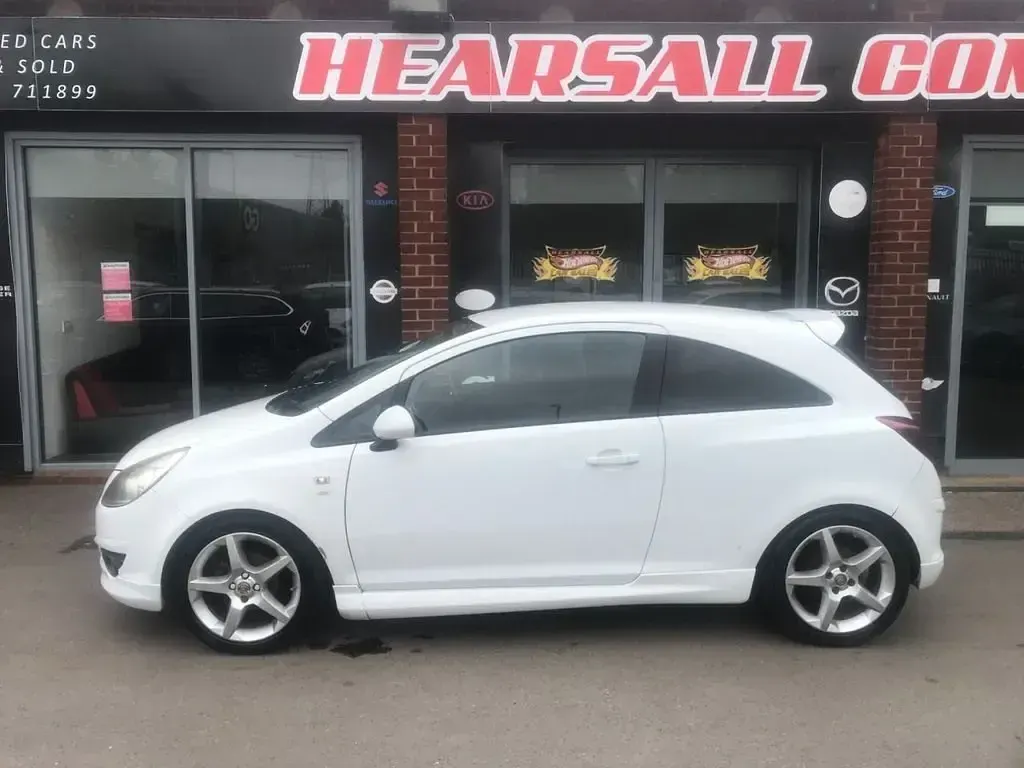 Gebraucht Vauxhall Corsa SRi 100 PS (73 kW) 2010 Weiß Kleinwagen