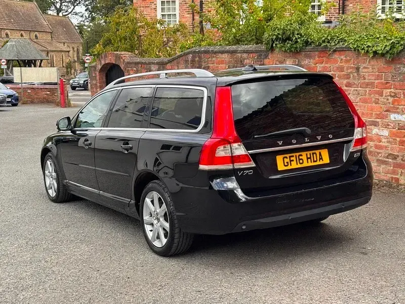 Used Volvo V70 SE Lux 2016 Black Estate