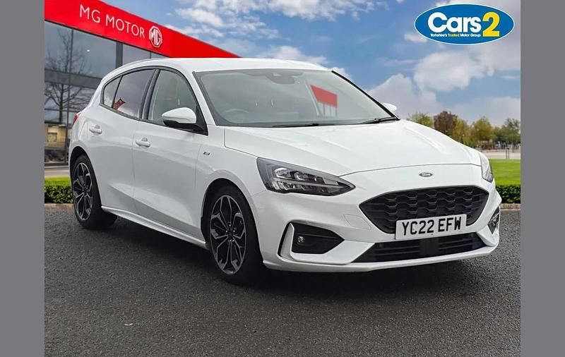 Used Ford Focus ST-Line X 147 HP (108 kW) 2022 White Hatchback