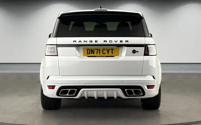 Used Land Rover Range Rover Sport SVR 575 HP (422 kW) 2021 Fuji white SUV