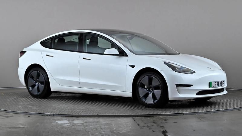 White Used 2021 Tesla Model 3 Long Range AWD Sedan | £18,277 (A bit pricey) - Image 1/3