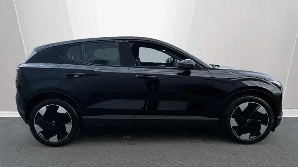 New Volvo EX30 Performance 310 kW (422 HP) 2025 Black SUV