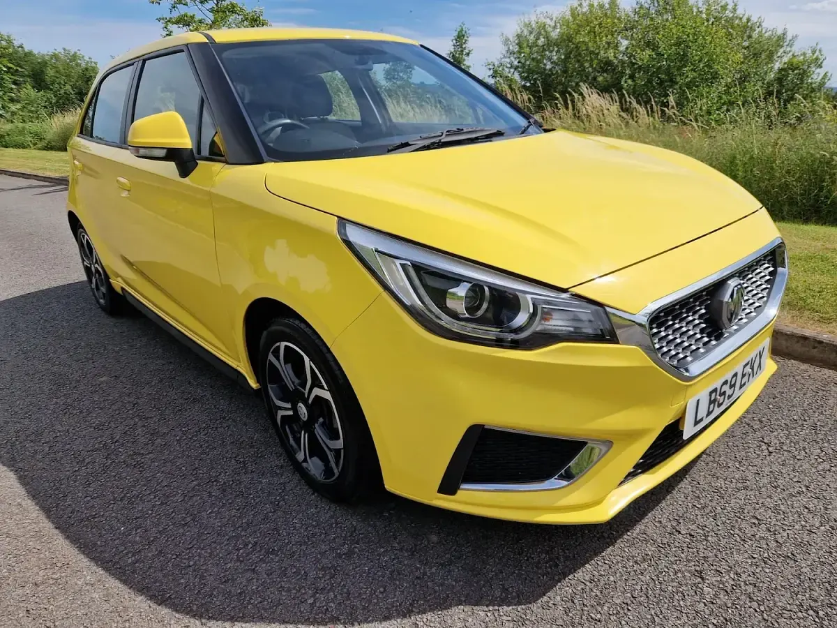 Used MG MG3 Exclusive 106 HP (77 kW) 2019 Yellow Hatchback