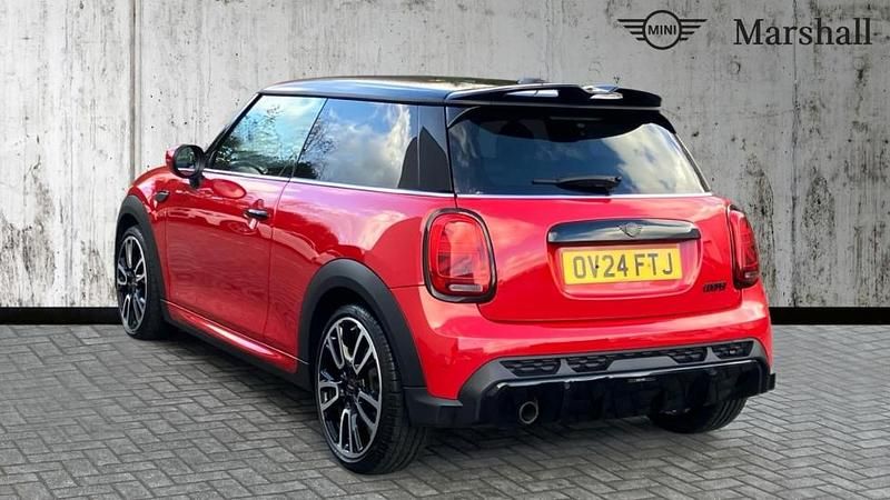 Used Mini Cooper Premium 136 HP (100 kW) 2024 Chili red Hatchback