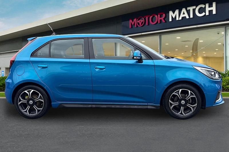 Used MG MG3 Exclusive 106 HP (77 kW) 2023 Blue Hatchback