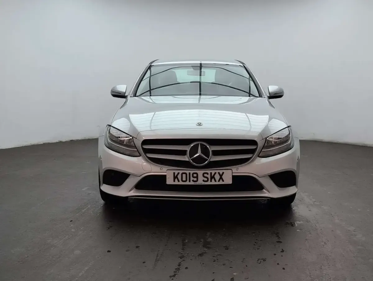 Used Mercedes C220 SE 194 HP (142 kW) 2019 Silver Sedan