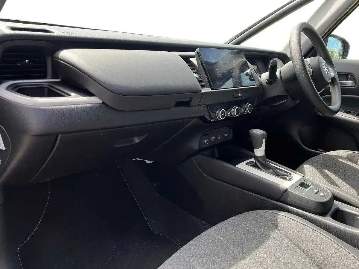 Used Honda Jazz Hybrid 109 HP (80 kW) 2023 Shining grey Hatchback