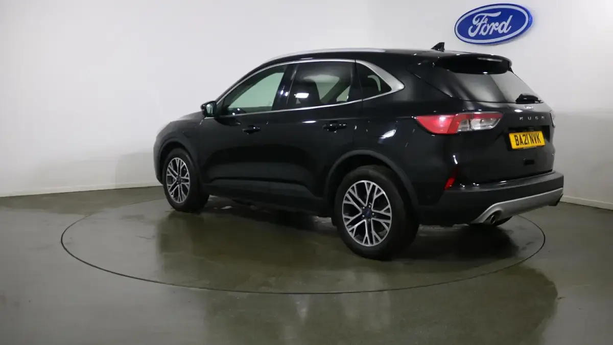 Used Ford Kuga Titanium 225 HP (165 kW) 2021 Black SUV