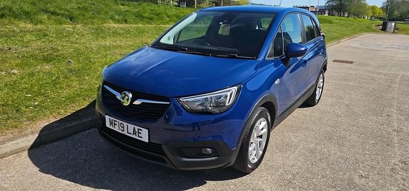Second-hand Vauxhall Crossland X 2019 Albastru SUV