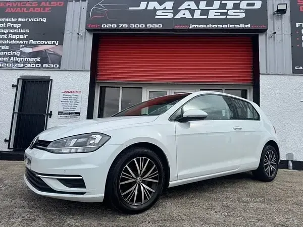 Used VW Golf VII SE 115 HP (84 kW) 2018 White Hatchback