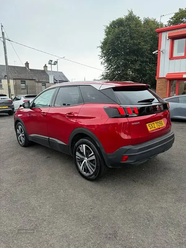 Used Peugeot 3008 Active+ 129 HP (94 kW) 2023 Red SUV