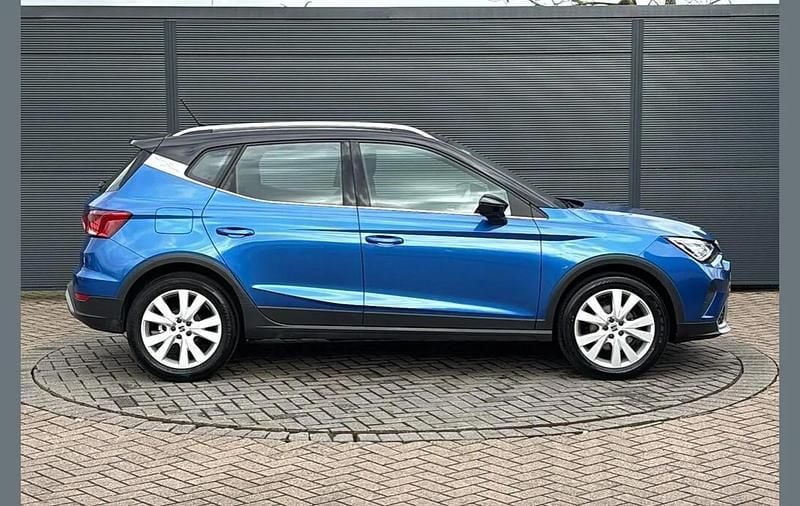 Used Seat Arona Xperience 108 HP (79 kW) 2023 Blue SUV