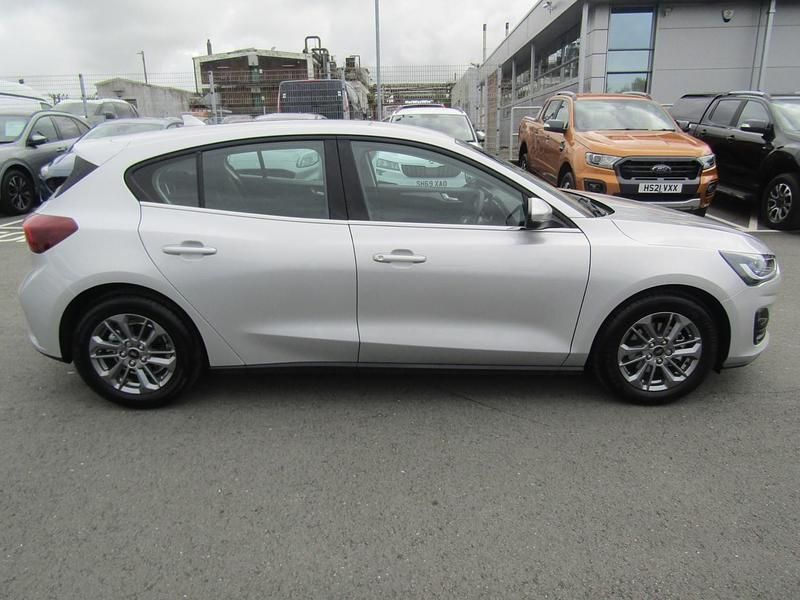 Used Ford Focus Titanium 2023 Silver Hatchback