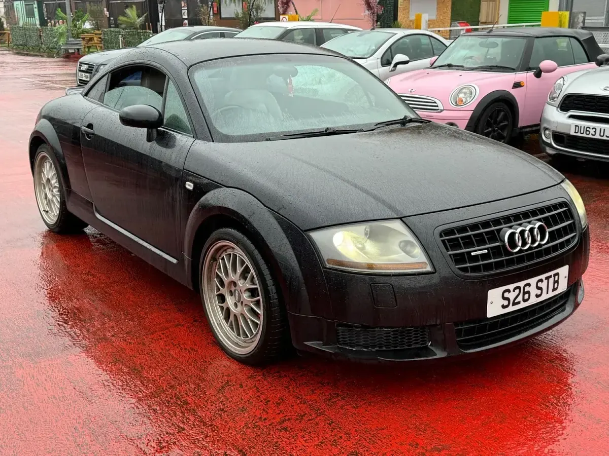 Used Audi TT Comfort 250 HP (183 kW) 2003 Black Coupe