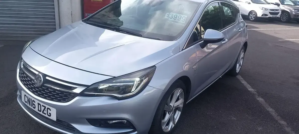 Used Vauxhall Astra SRi 2016 Silver Hatchback