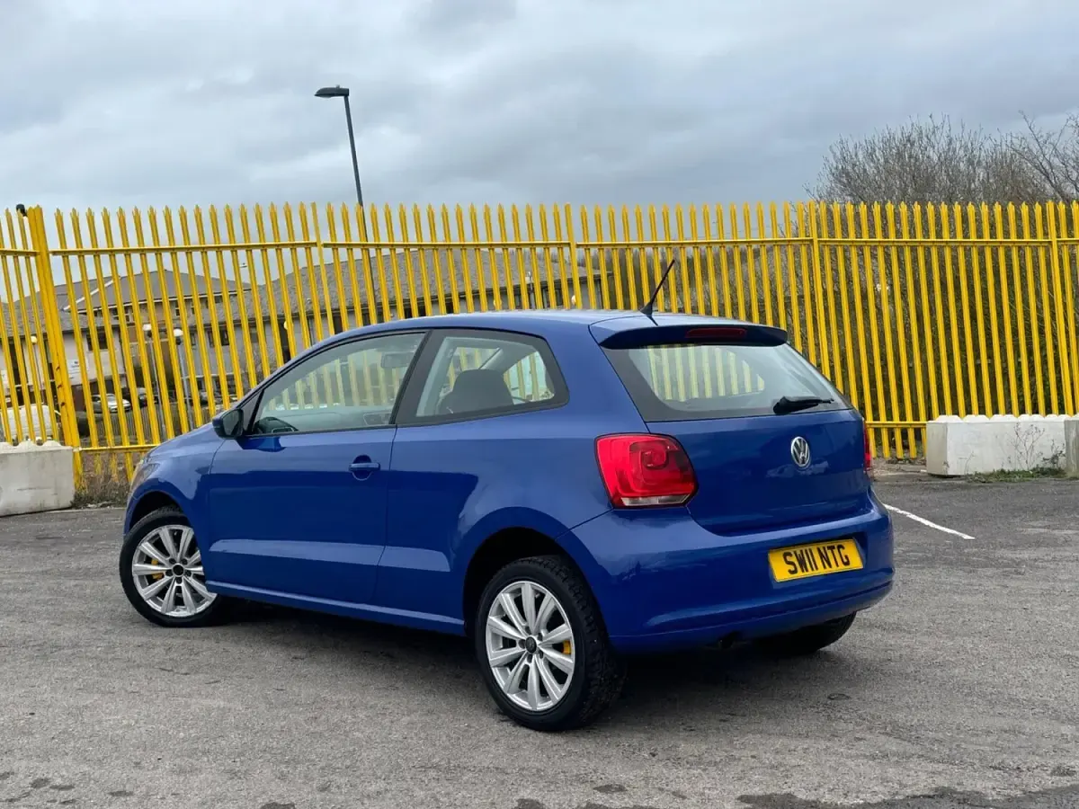 Used VW Polo SEL 105 HP (77 kW) 2011 Blue Hatchback