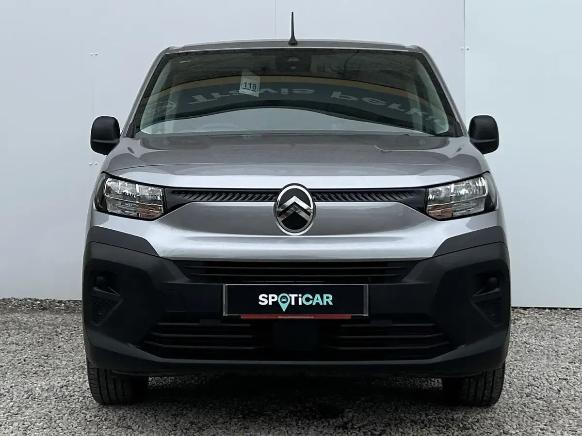 Used Citroën Berlingo 101 HP (74 kW) 2025 Grey MPV