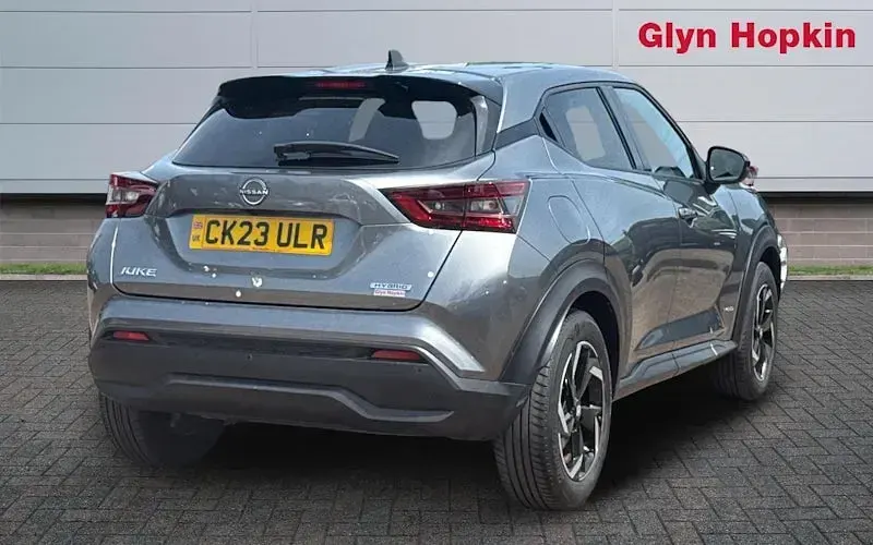 Used Nissan Juke N-Connecta 143 HP (105 kW) 2023 Grey SUV